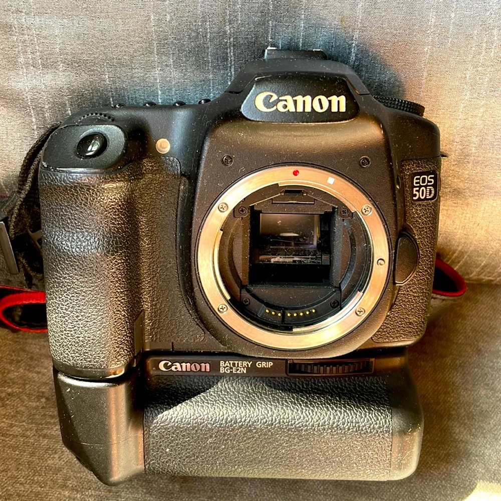 Canon EOS 50D with battery grip BG-E2N